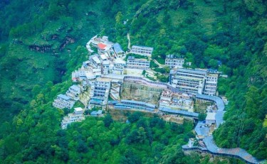 The Spiritual Significance of Vaishno Devi Temple: A Journey into the Realm of Devotion and Faith
